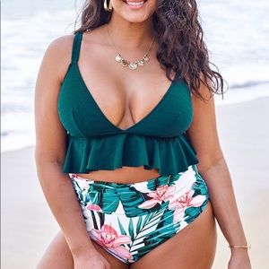Cupshe Green And Floral Ruffle Plus Size Bikini Size 2X